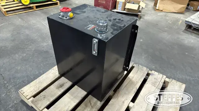 Vevor 25 gal. hyd. tank