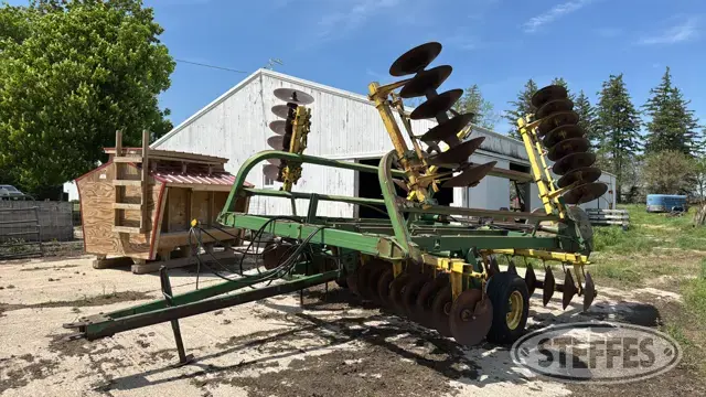 John Deere 230