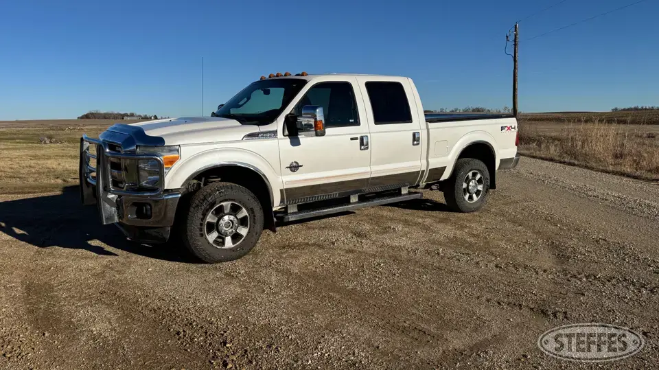 2011 Ford Super Duty F-350 Lariat 1 Ton Pickup