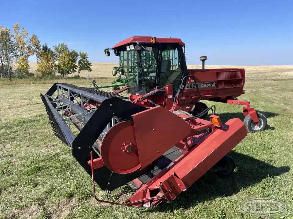 1997 Case IH 8825 Self-Propelled Swather