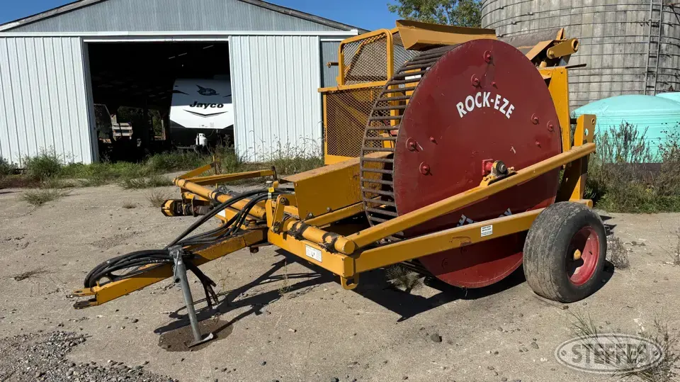 Haybuster Rock-Eze 3106 Rock Picker