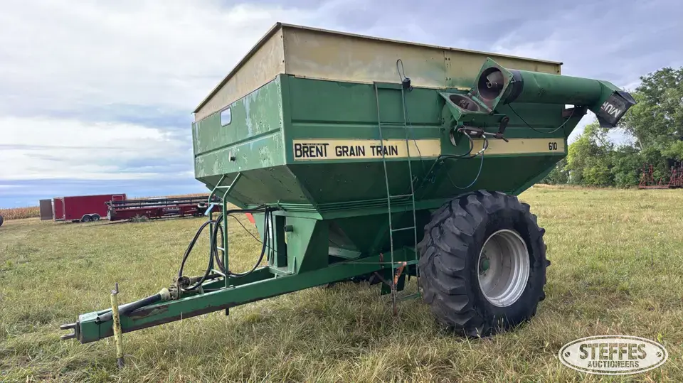 Brent 610 Grain Train Grain Cart