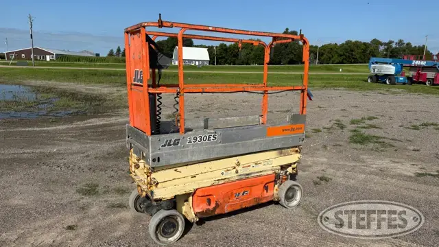 2008 JLG 1930ES