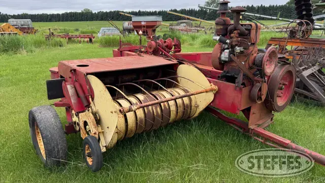 New Holland Super 66