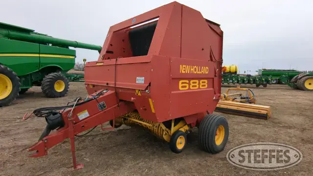 2001 New Holland 688
