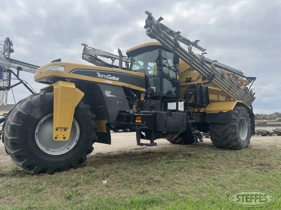 2013 Terragator 9300 Self-Propelled Dry Applicators-Spreaders-Floater