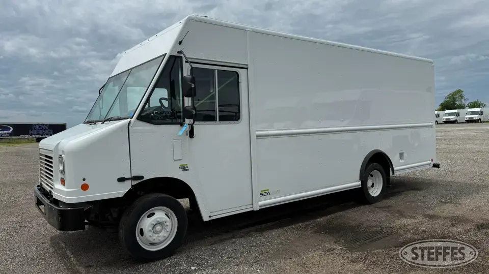 2021 Ford F59 P1000 Utilimaster Van Truck