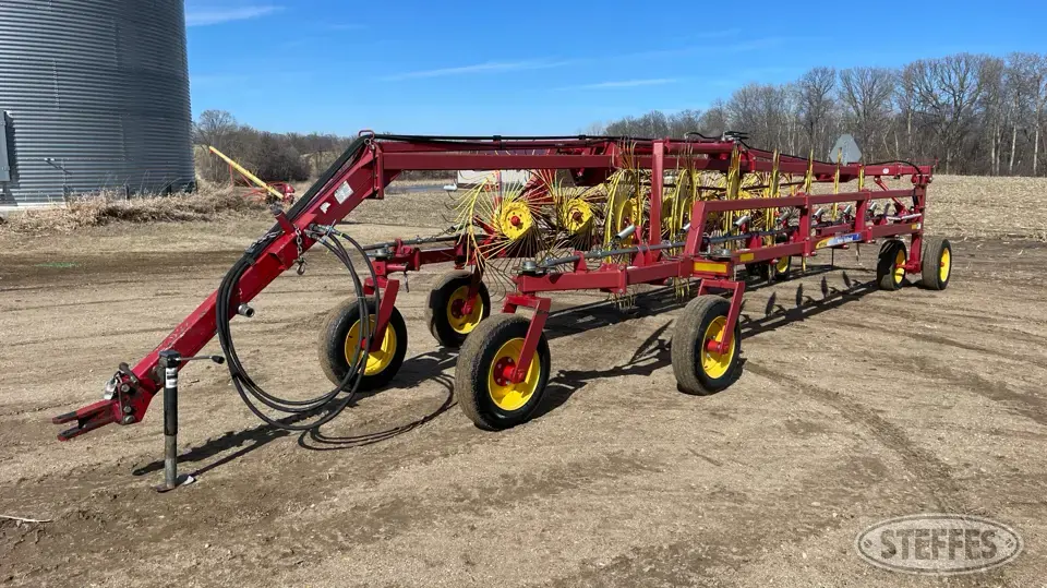 2013 New Holland HT154 Rake