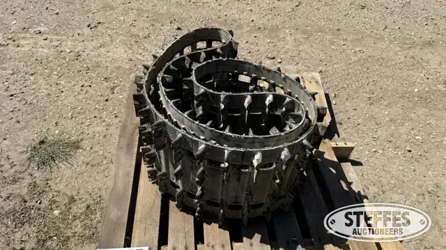 Arctic Cat snowmobile track