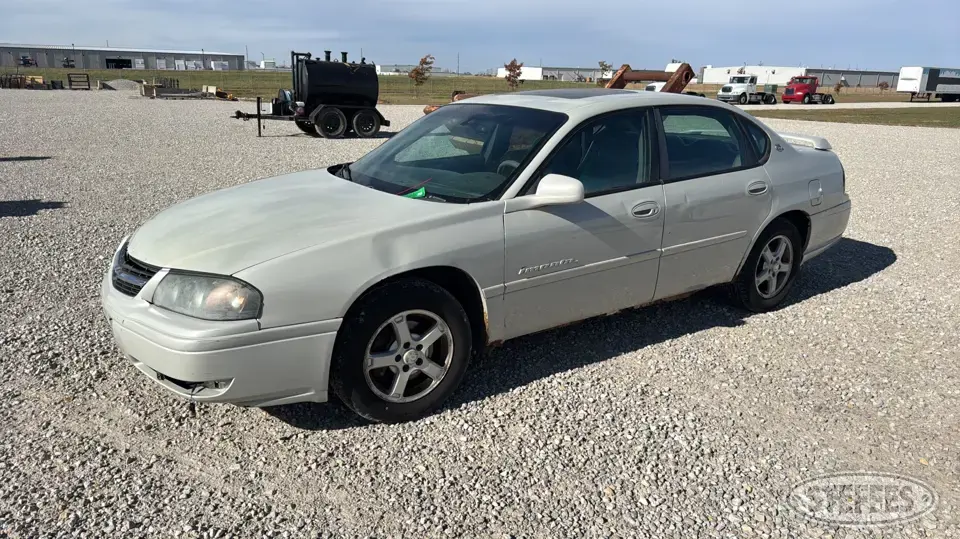 2004 Chevrolet Impala LS Car