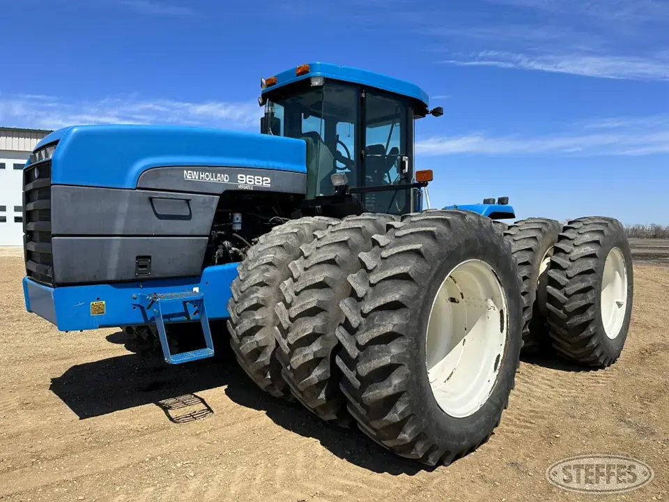 1997 Ford New Holland 9682 4WD Tractor
