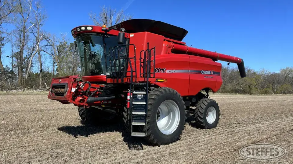 2008 Case IH 8010 Combine