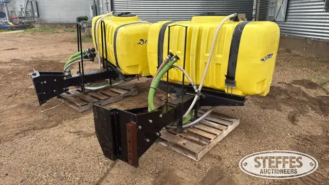 (2) Poly saddls tanks