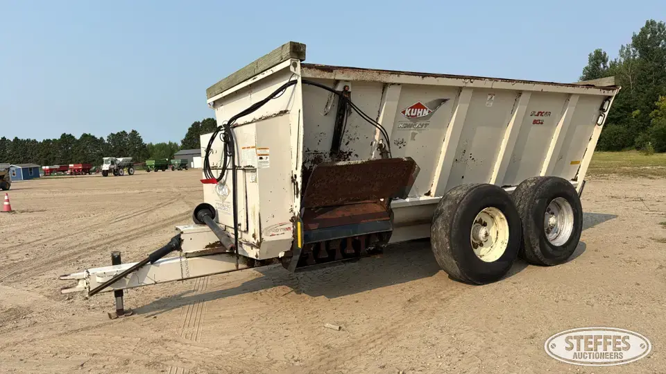 Kuhn Knight ProTwin Slinger 8132 Manure Application Equipment