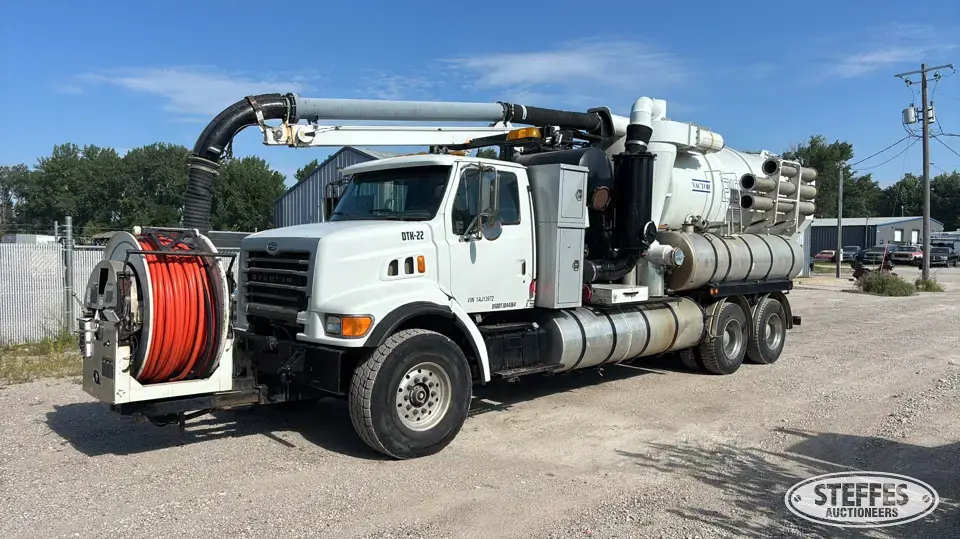 2001 Sterling LT9500, 2014 Vactor Hydrovac Truck