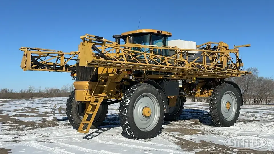 2011 RoGator 1184 Self-Propelled Sprayer