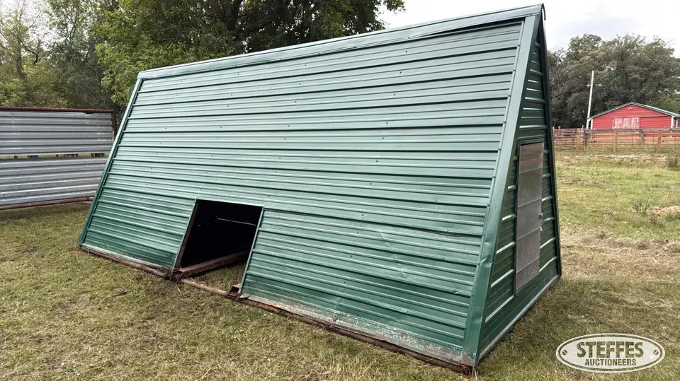 Calf shelter Livestock Handling