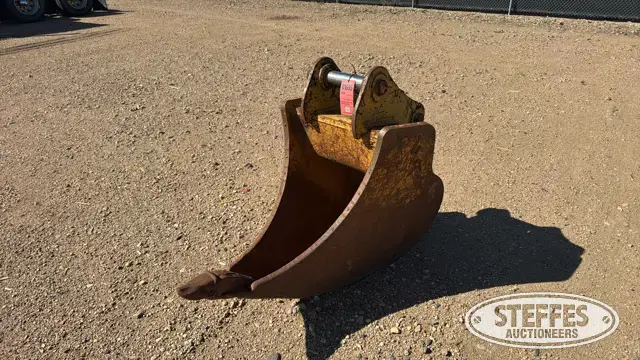 Lea excavator V-bucket