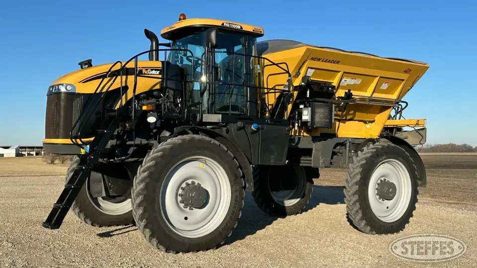 2015 RoGator RG1100B Self-Propelled Dry Applicators-Spreaders-Floater