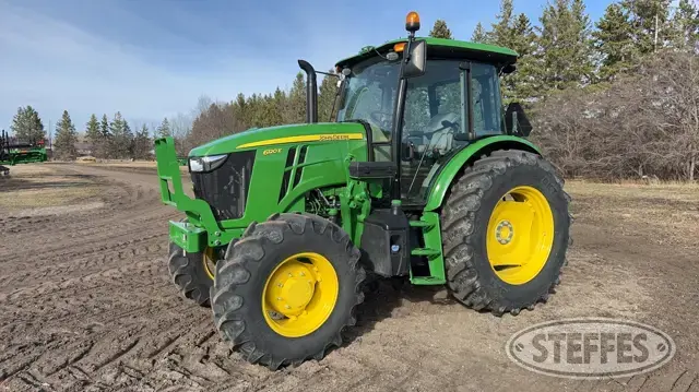2022 John Deere 6120E