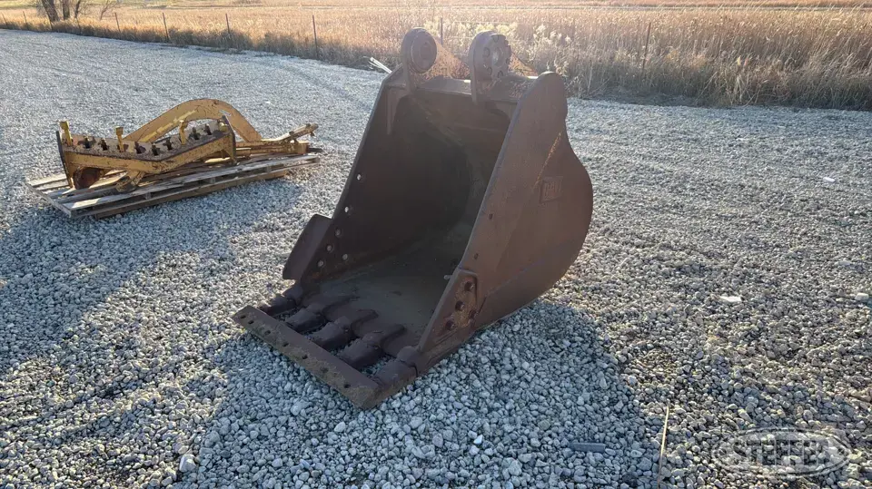 CAT 324D/325D OB-Linkage Excavator Attachment