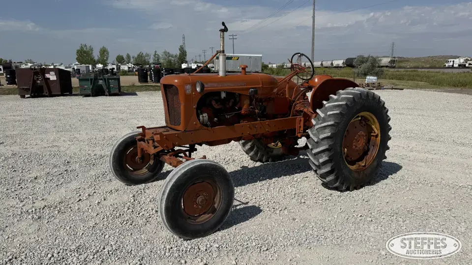 1953 Allis-Chalmers WD45 Collectible Tractor