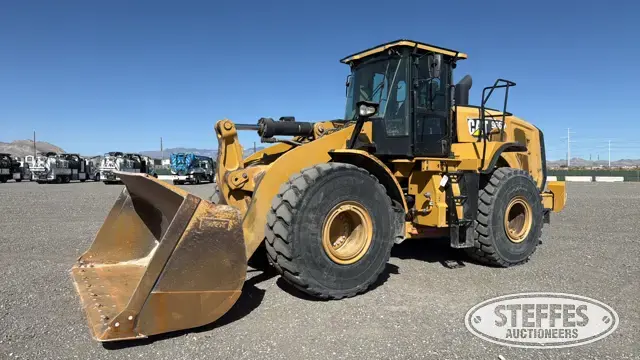 2016 CAT 966M