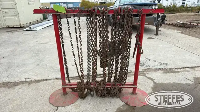 Chain stand