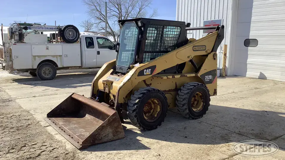2012 Caterpillar 252B Wheeled Skid Steer