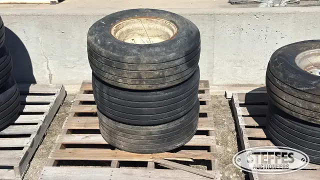 (3) 9.5L-14 tires