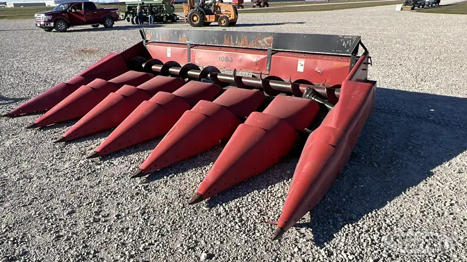 Case IH 1063 Corn Head
