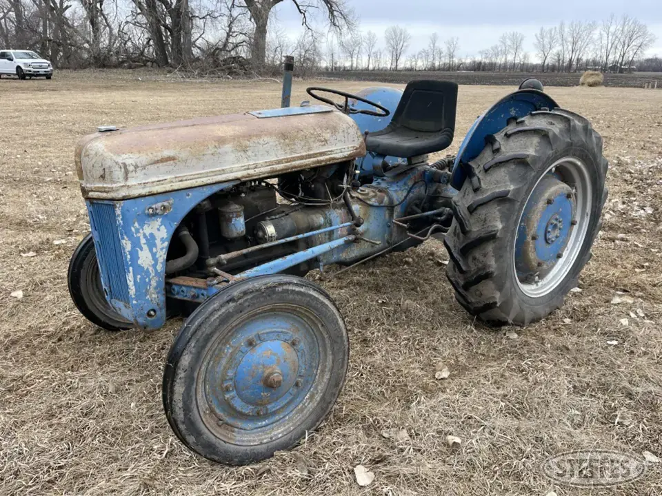 1940 Ford 9N 2WD Tractor