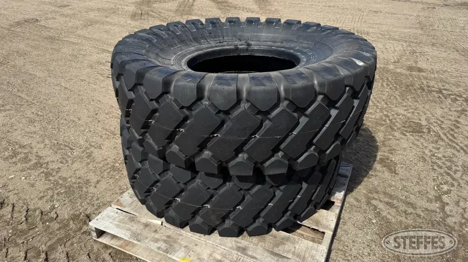 (2) Beaver 20.5-25 tires Construction Equipment Tire