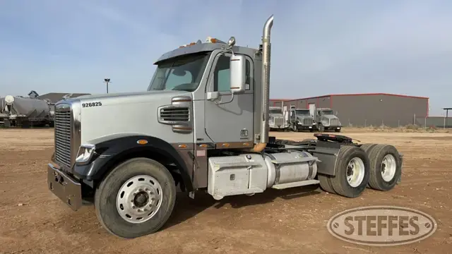 2012 Freightliner SD122 Coronado