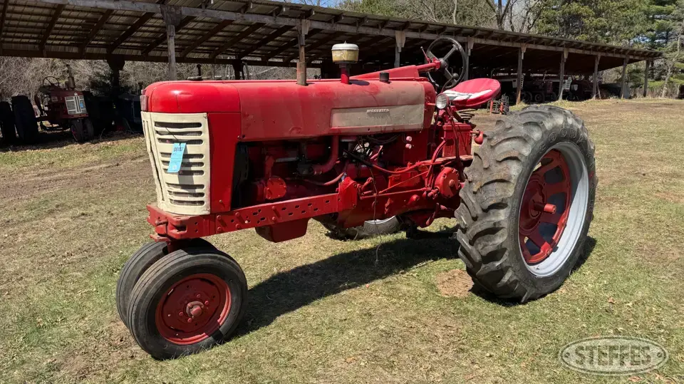 1958 Farmall 450 Collectible Tractor