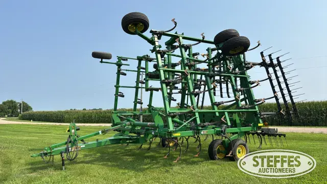 2008 John Deere 2210