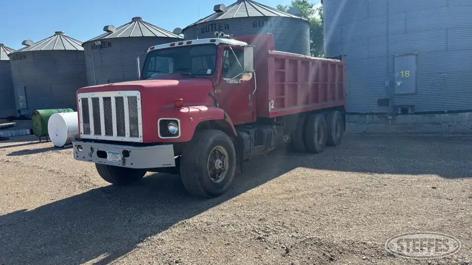 1989 International Dump Truck