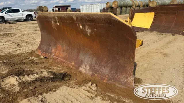 Deere 6-way dozer blade