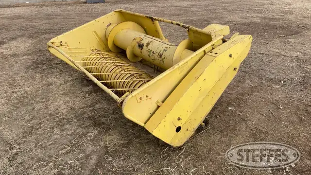 New Holland 880W