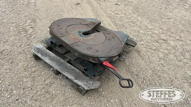 5th wheel plate