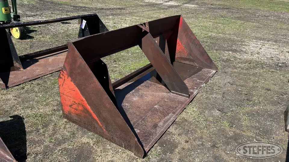Farmhand Tractor Loaders and Attachment