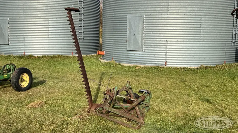 John Deere No. 5 Sickle Mower