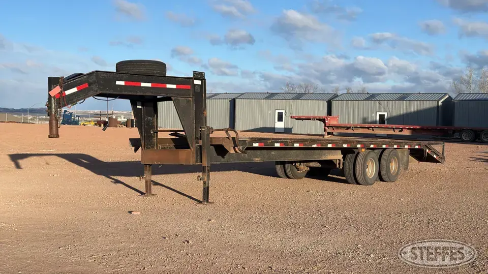 2006 DCT Flatbed Trailer