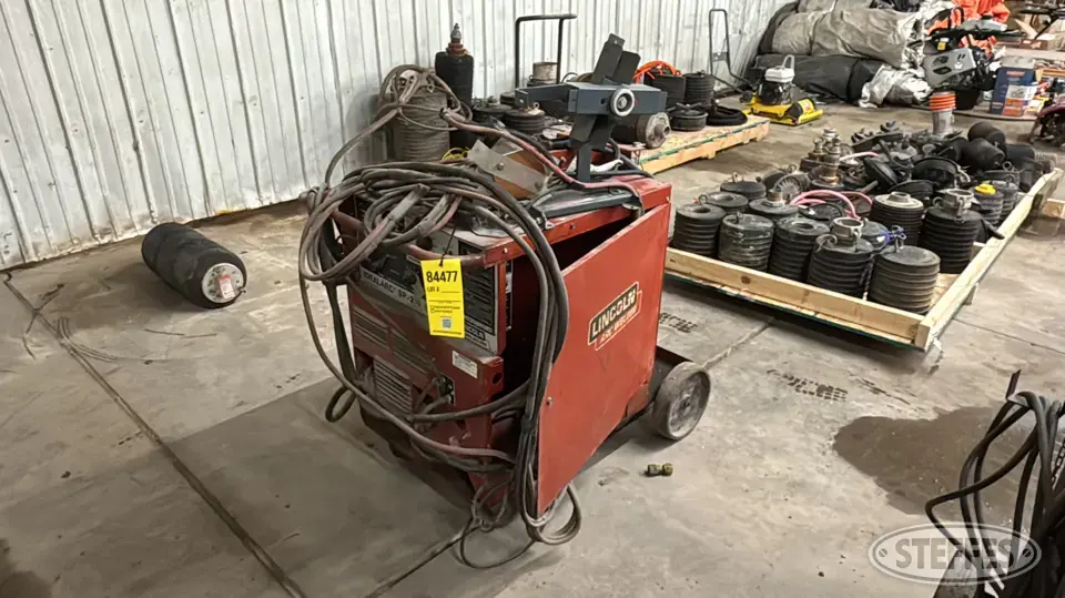 Lincoln Idealarc SP-200 Welding