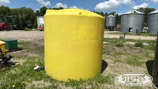 Ace Roto-Mold 2,000 gal. poly tank