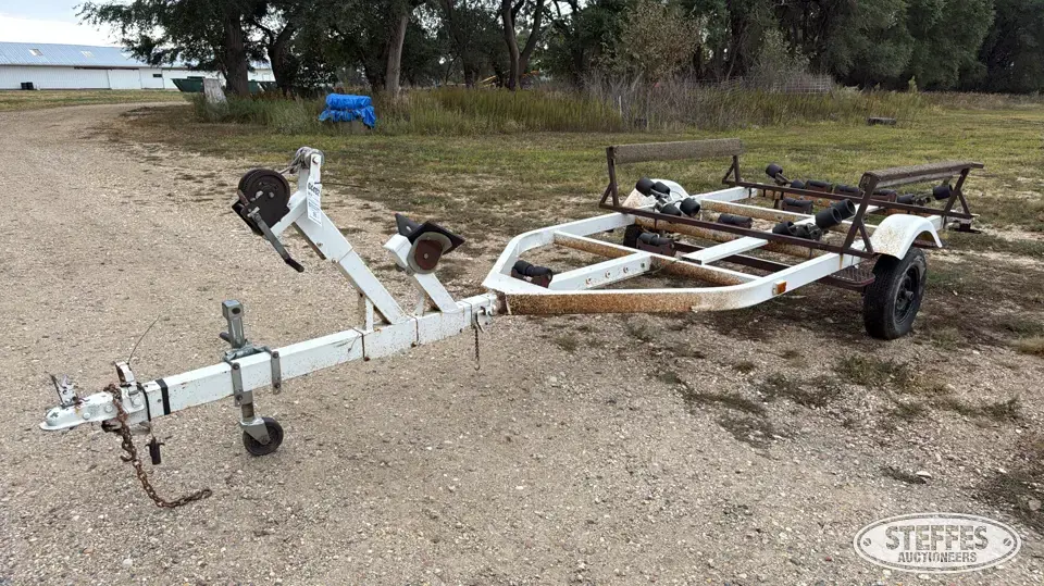Boat trailer