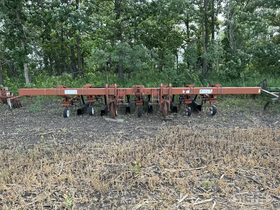 H&S Row Crop Cultivator