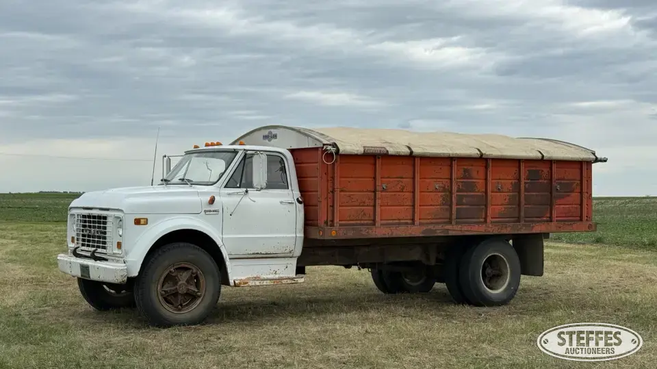 1972 GMC 5500 Grain Truck