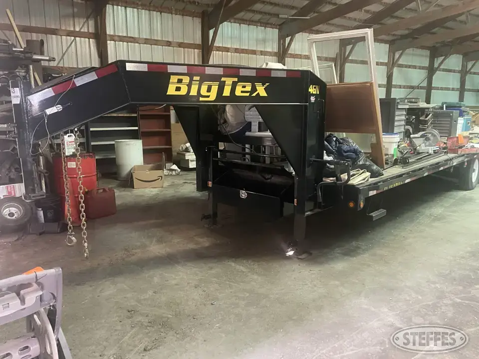 2015 Big Tex 14GN Flatbed Trailer