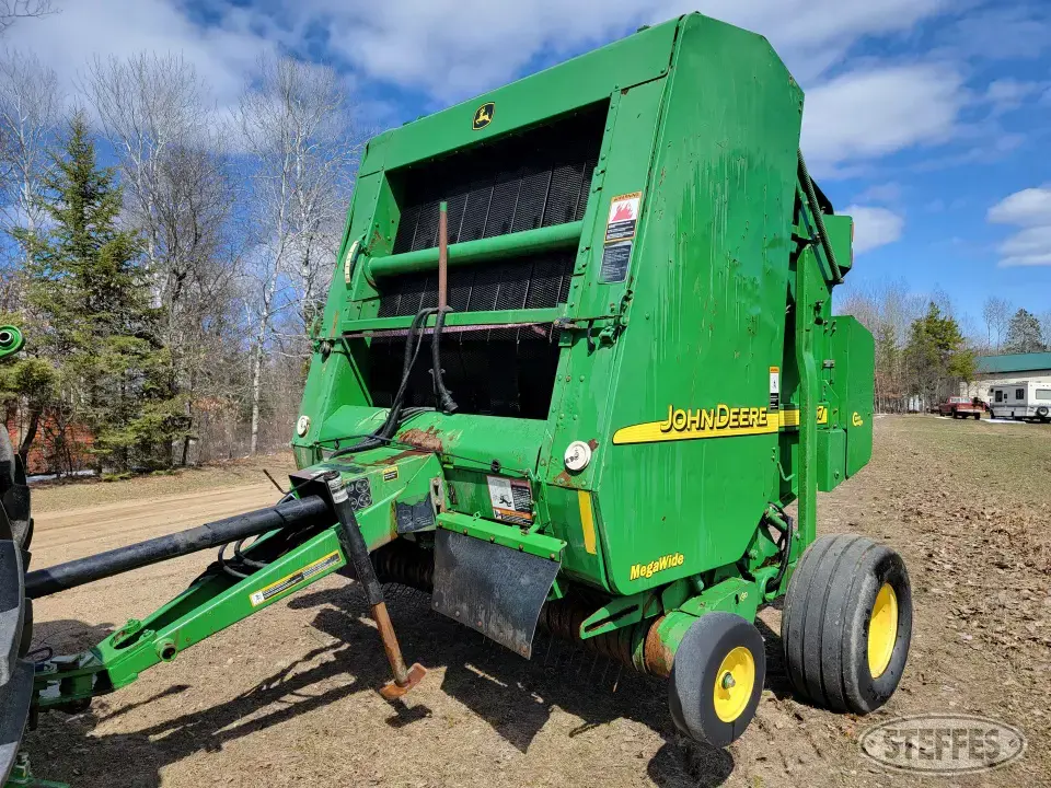 2006 John Deere 567 Round Baler